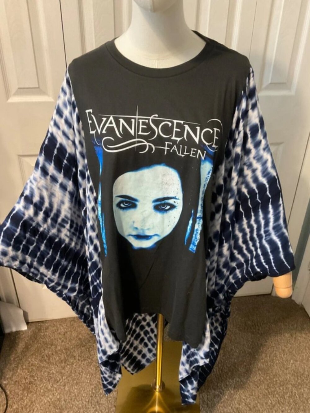Evanescence Upcycled Graphic T-Shirt with Flowy Tie Dye Sleeves - OSFM